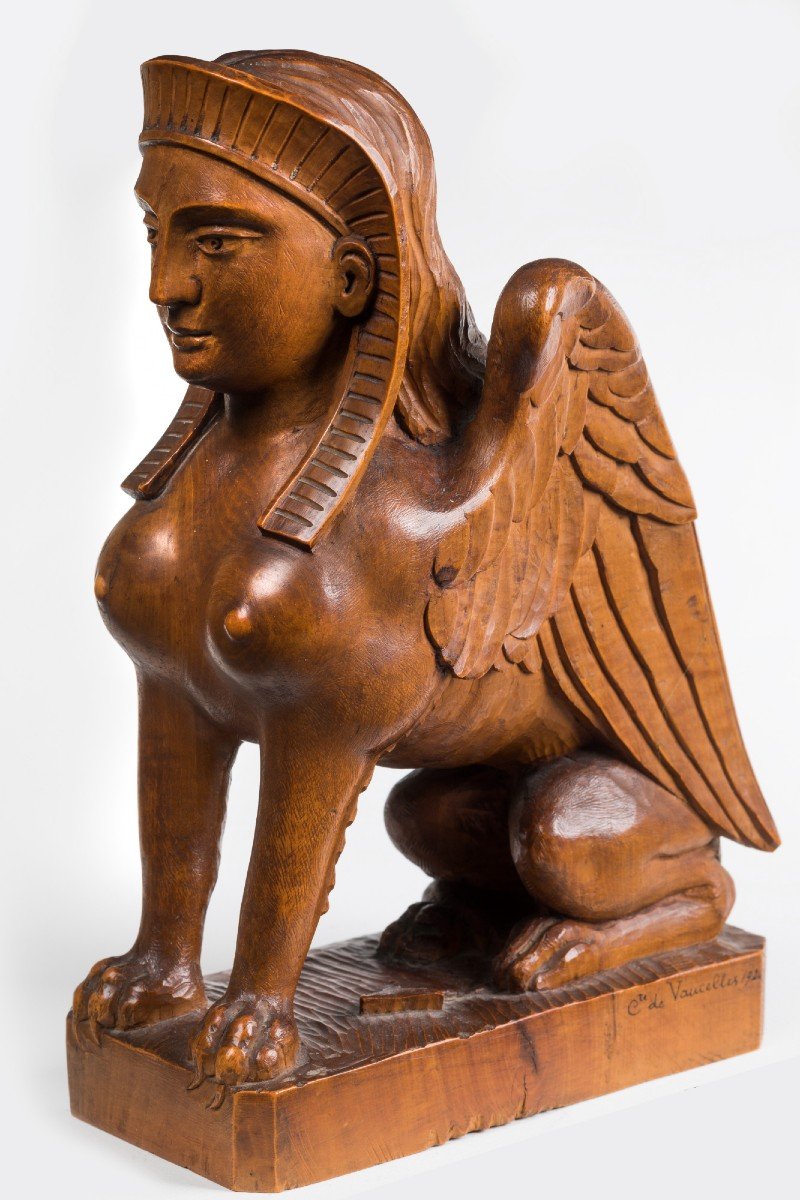 Sculpture de sphynx en bois monoxyle